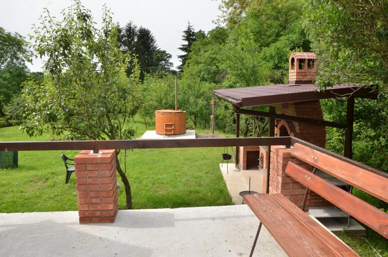 Casa Rurala Cu Livada Lavandra Кымпина Экстерьер фото